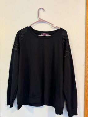 Gloria Vanderbilt Black Sweatshirt with Lace Appliqué Shoulders